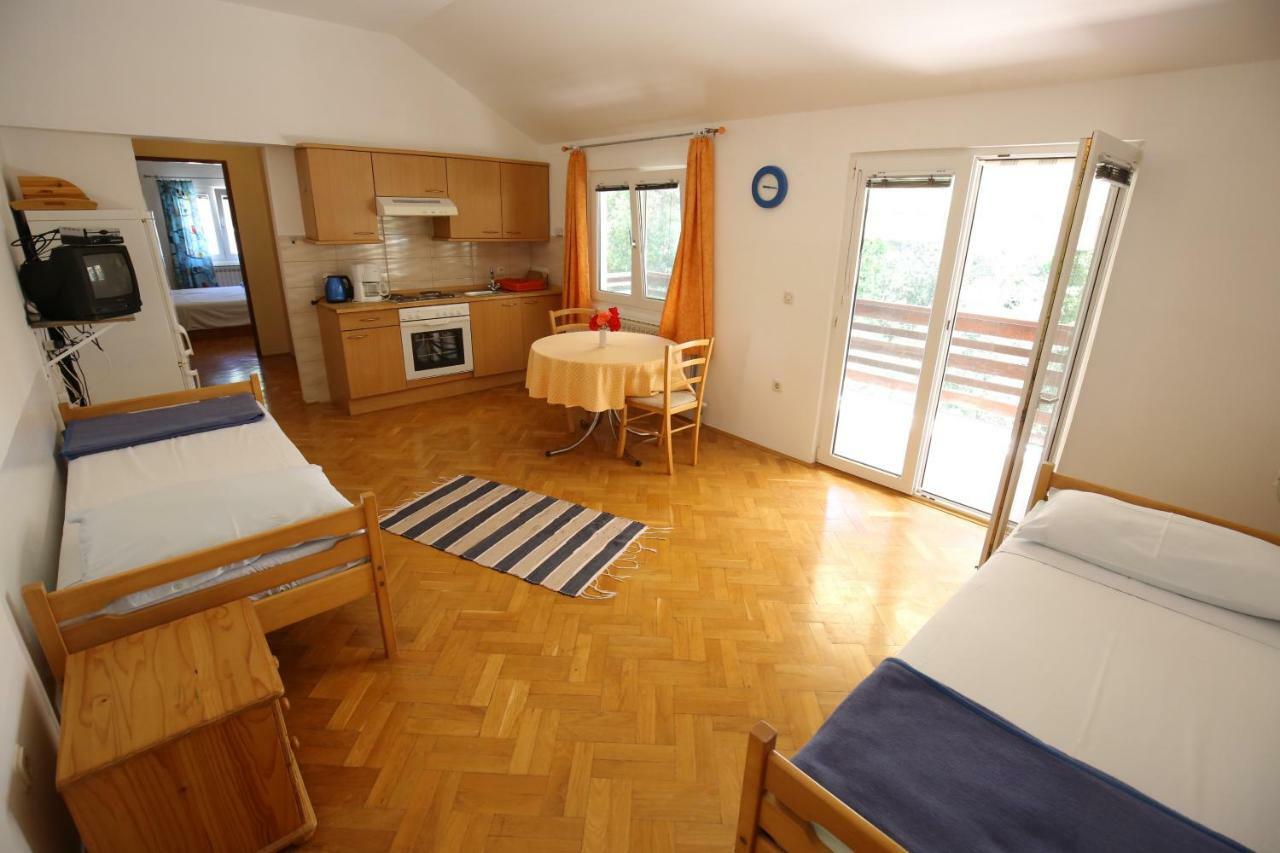 Apartments Paleka Petrcane Exterior photo